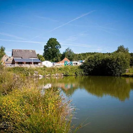 Domaine De Kompleks wypoczynkowy 4*