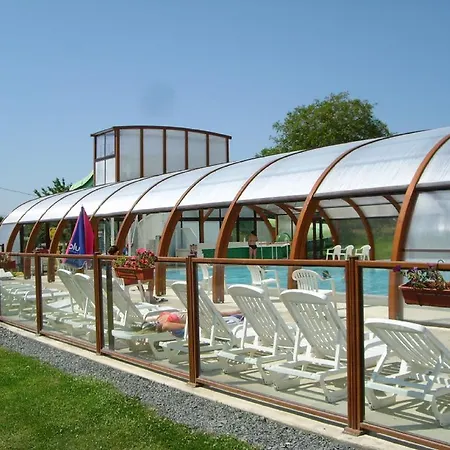 Kompleks wypoczynkowy Domaine De 4*