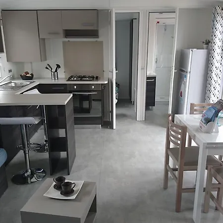 Kompleks wypoczynkowy Domaine De 4*